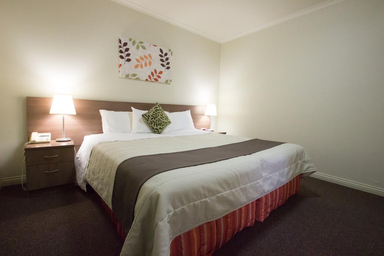 Old Willyama Motor Inn Broken Hill Bagian luar foto