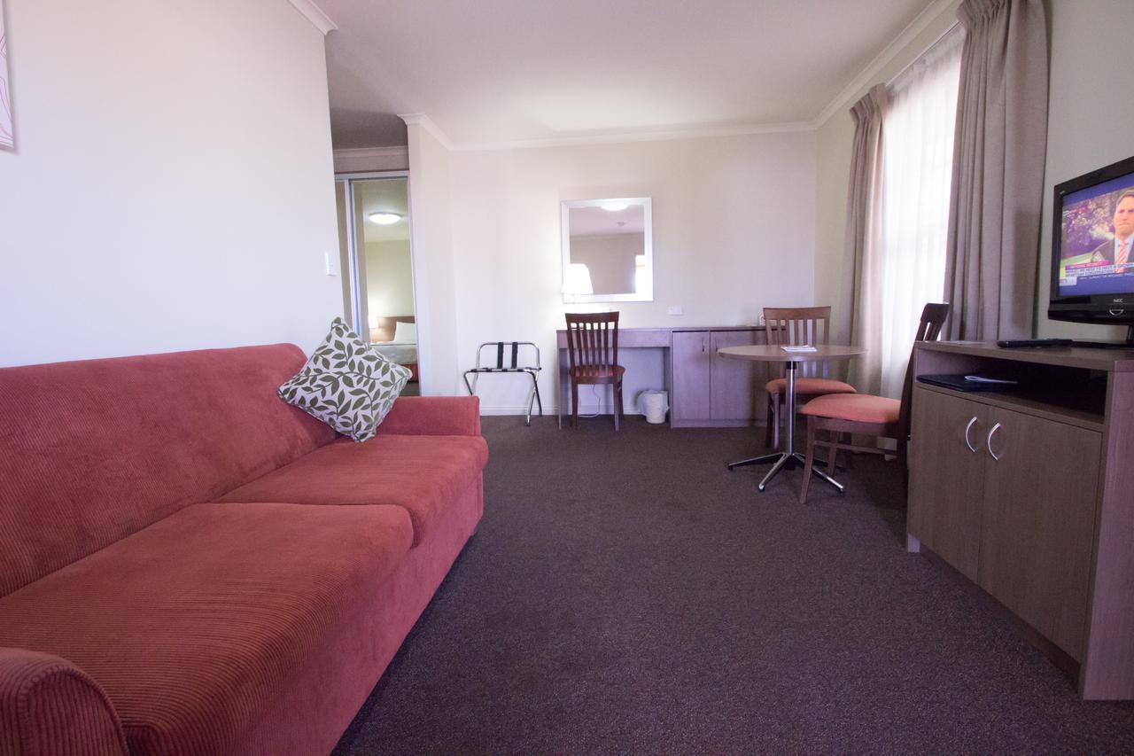 Old Willyama Motor Inn Broken Hill Bagian luar foto